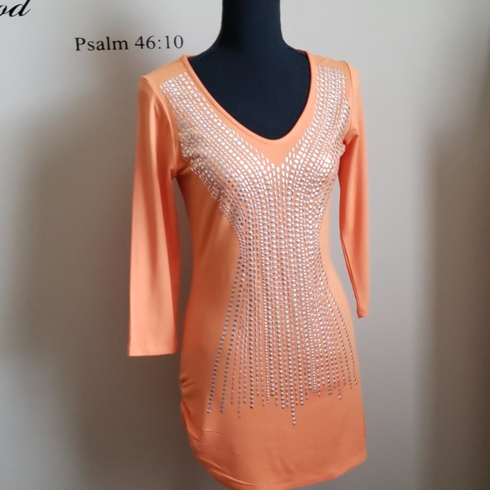 Alberto Makali studed top